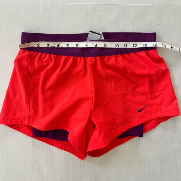 Nike DriFit shorts with inner liner shorts size small pink purple - Picture 7 of 8